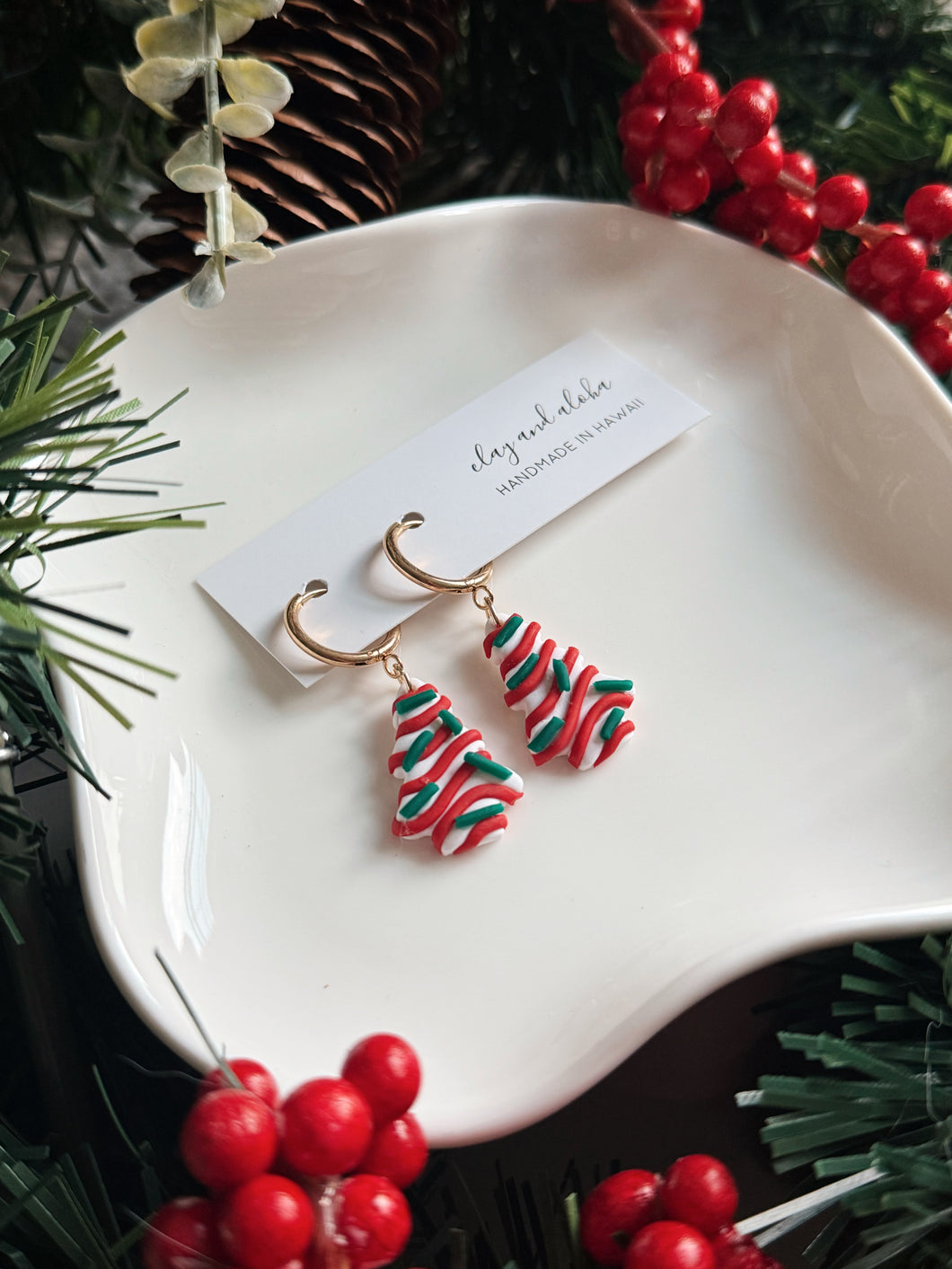 CHRISTMAS CAKE HUGGIES